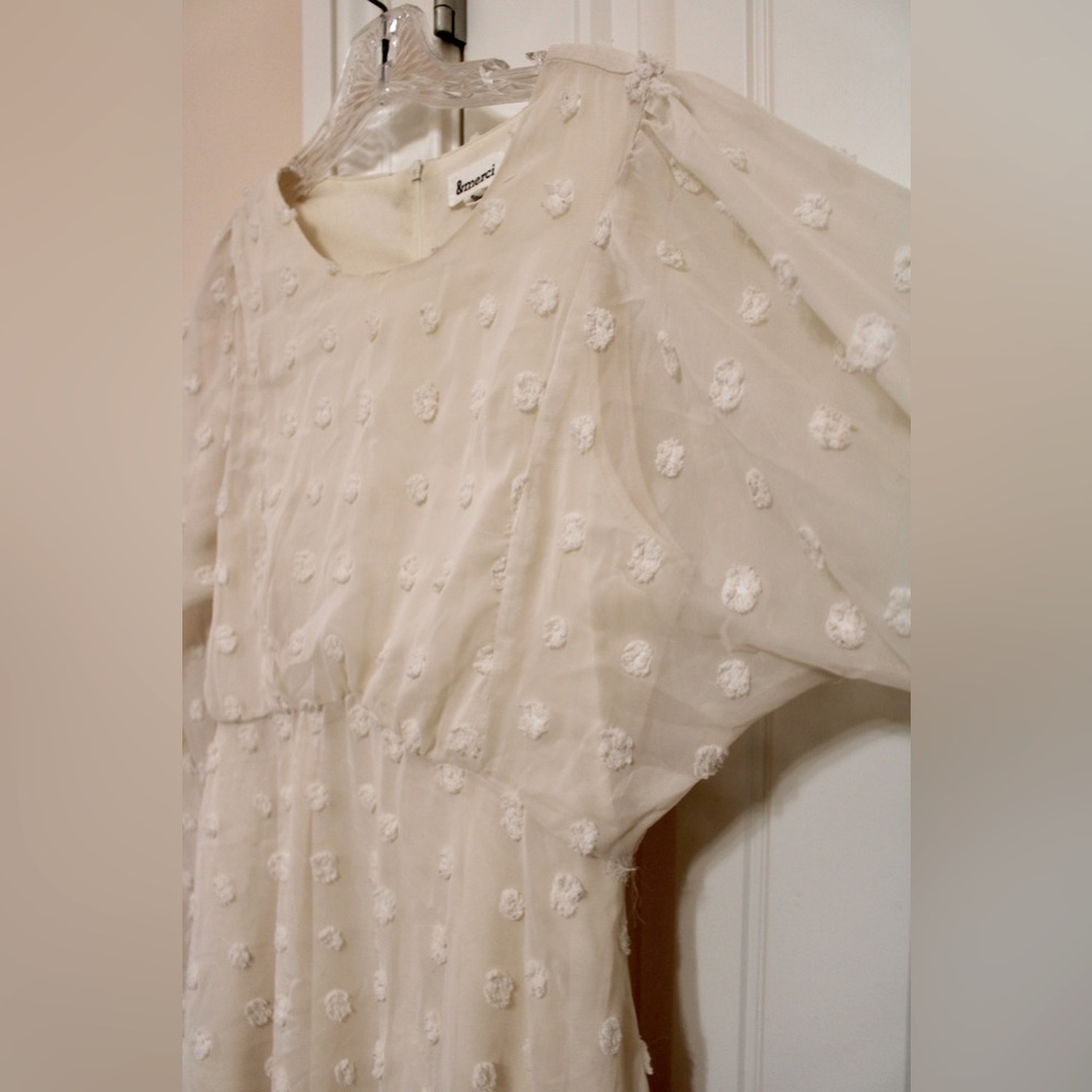 Short &merci Cream Dress With Flowy Sleeves